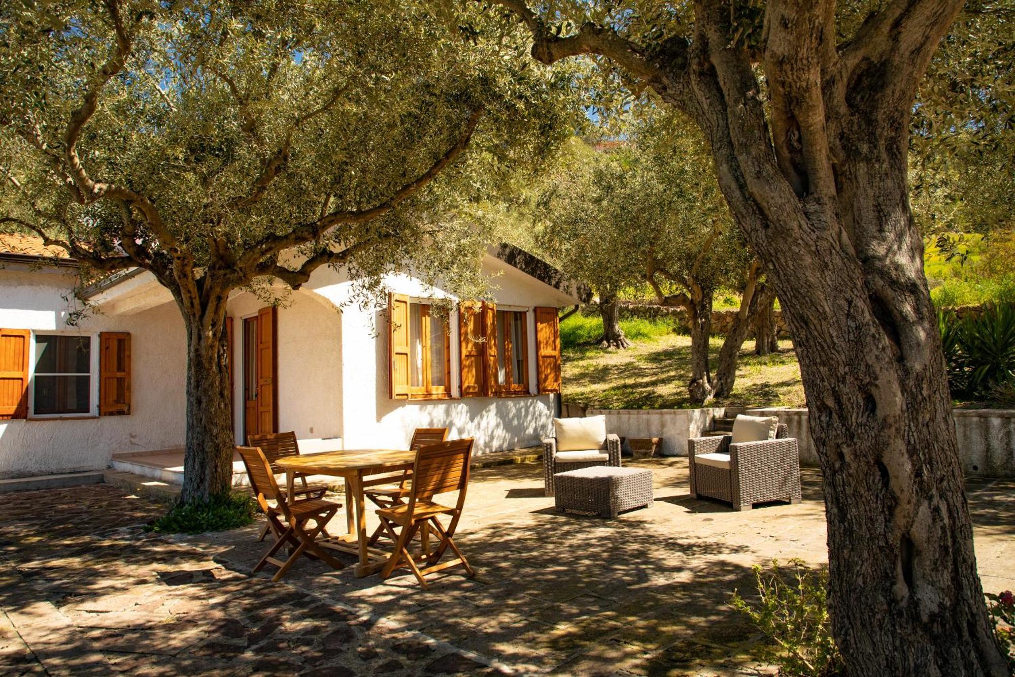 Welcomely - Badde Nuraghe Dimora Vista Mare Con Parcheggio Privato Magomadas Kültér fotó
